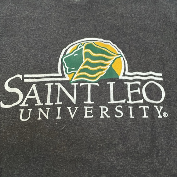 College Corner Saint Leo University Gray Short Sleeve Medium Tee - Picture 2 of 4